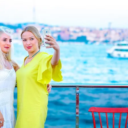 Turnatour Bosphorus Dinner Cruise * Stambuł